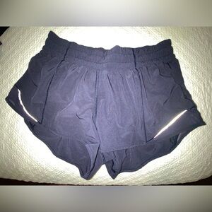Lululemon Hotty Hot shorts